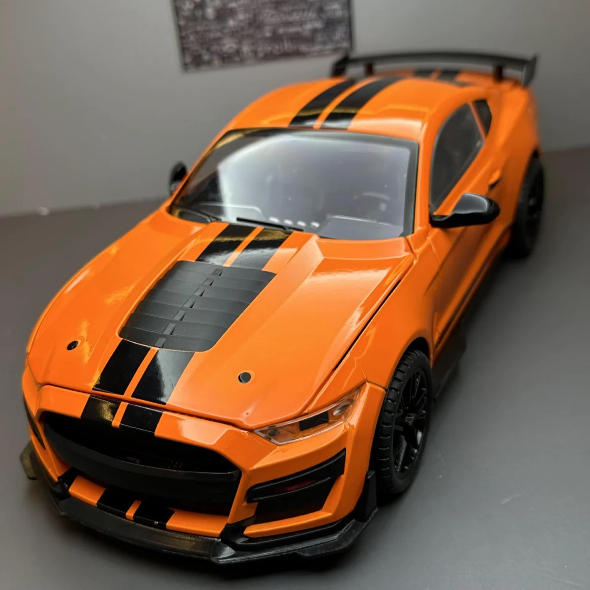 Large 1:18 Ford Mustang GT500 Miniatures Alloy Diecast Metal Vehicle Model Collectibles Sound Light Toys Car Gifts For Kids Boys - Imagine 6