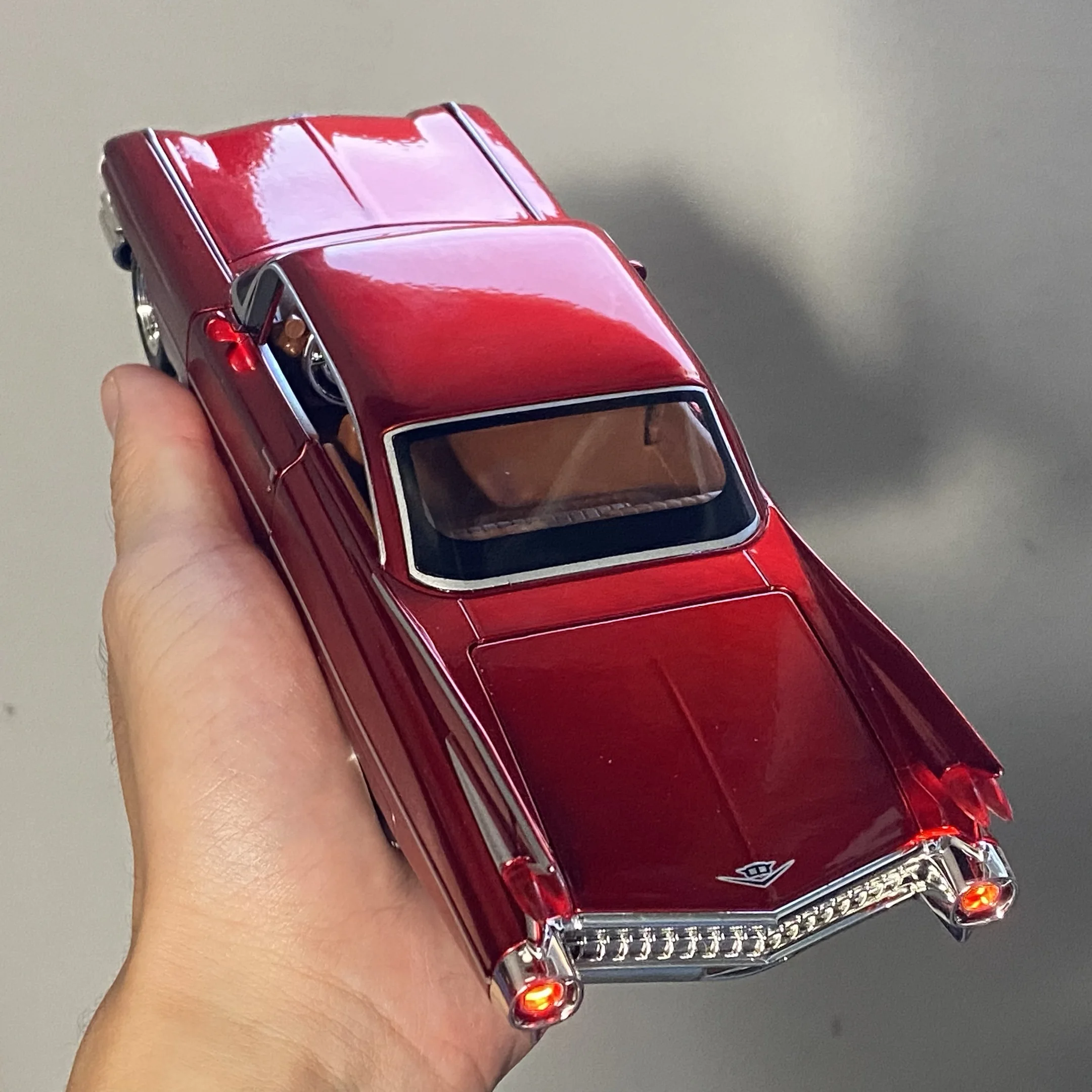 kf-S3c2e8cb455514cd68c11f2a849d07d68C 1:24 Cadillac Eldorado Biarritz 1959 Series 62 Alloy Diecast Model Miniature Voiture Home Decor Christmas Gifts For Childrens - Imagine 1